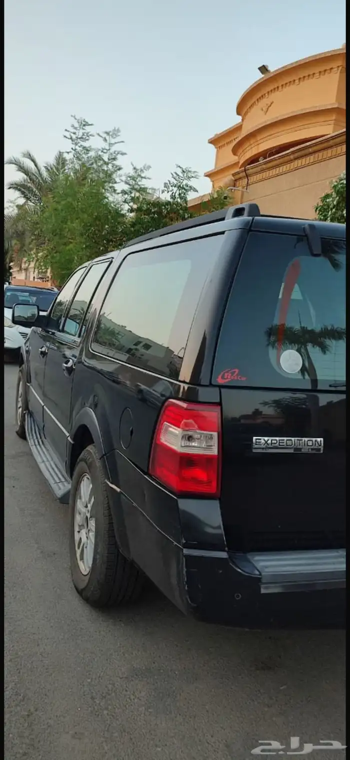 فورد اكسبيديشن موديل 2011 الطويل اللون اسود للبيع 2