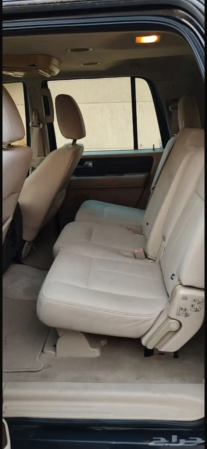 فورد اكسبيديشن موديل 2011 الطويل اللون اسود للبيع 4