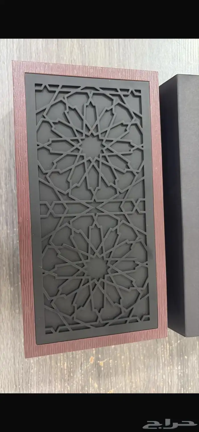 دهن عود وبخور العربيه للعود 1