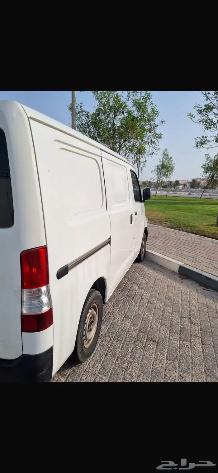 دايهاتسو باص بضاعة 9