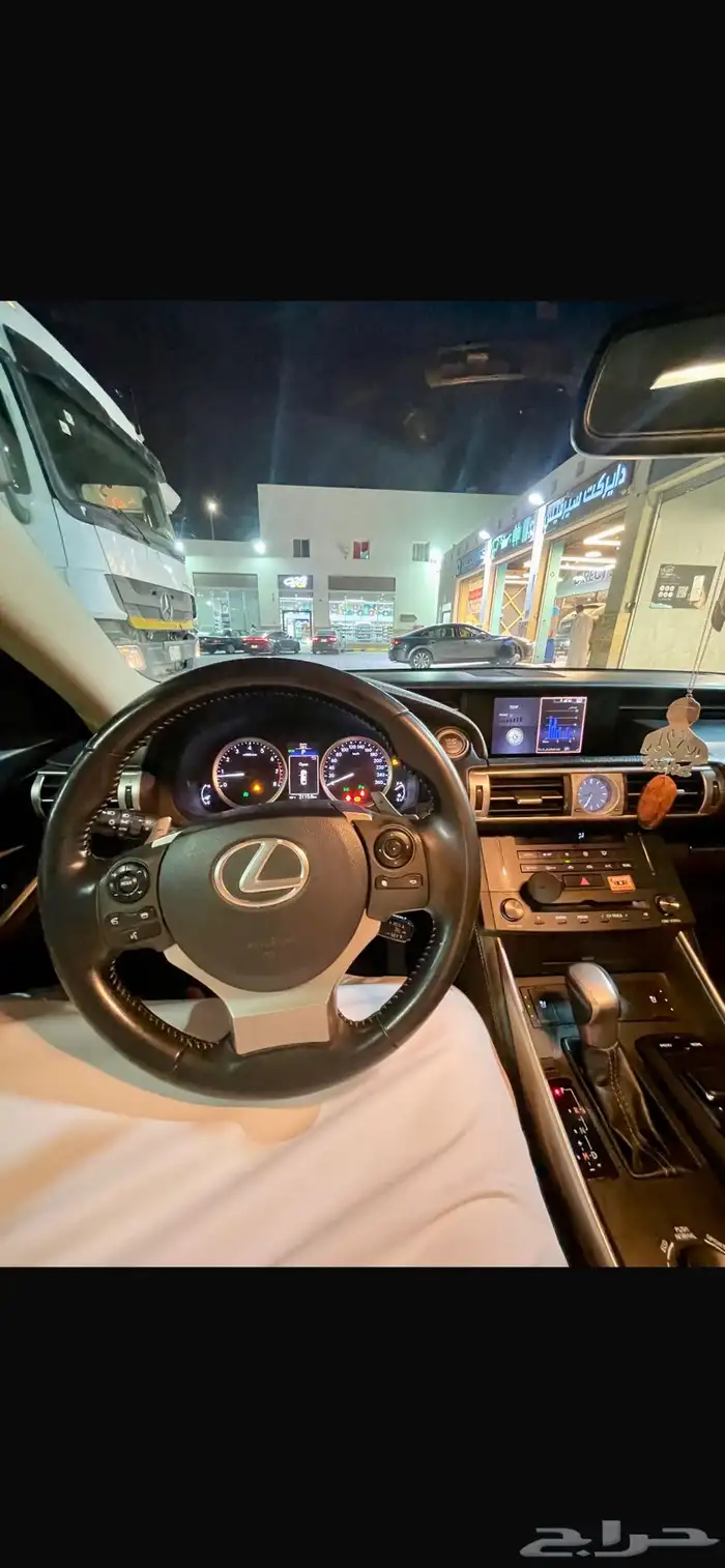 لكزس is350 ارنوبه lexus is 350 8