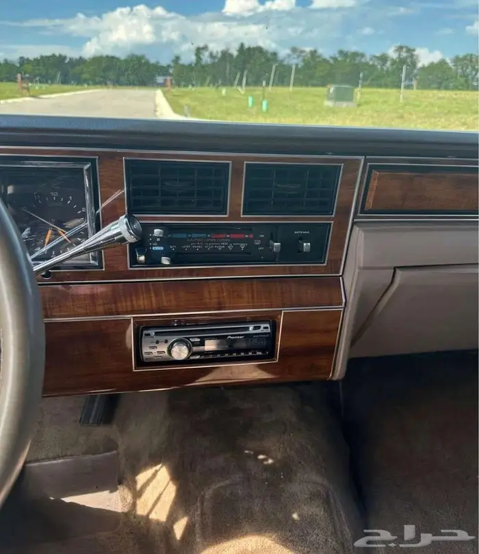 للبيع لنكون موديل 1989 Lincoln town car 10