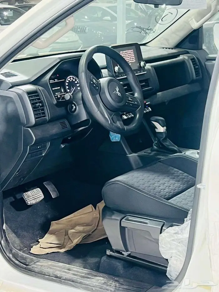 ميتسوبيشي L200 غمارتين دبل نص فل اوتوماتيك 2024 7