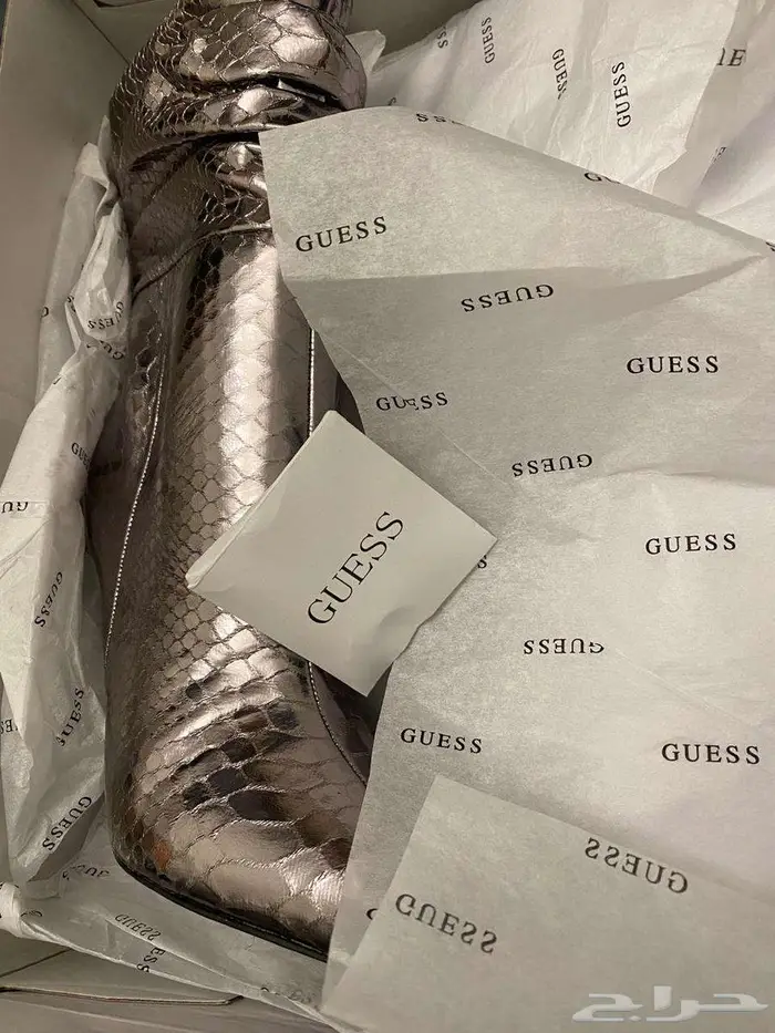 كعب عالي GUESS 1