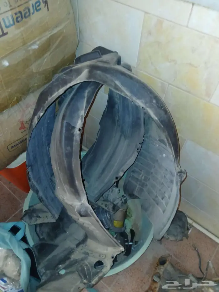 قطع لكزس جي اس 300 1