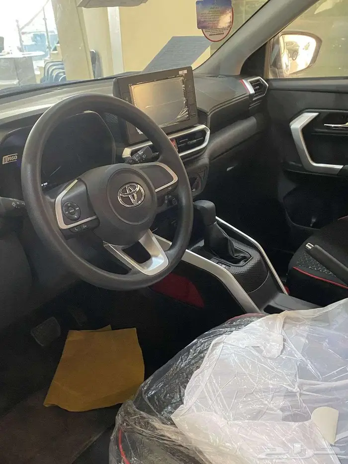 تويوتا رايز الموديل 2024 يبداء راتب 2500 4