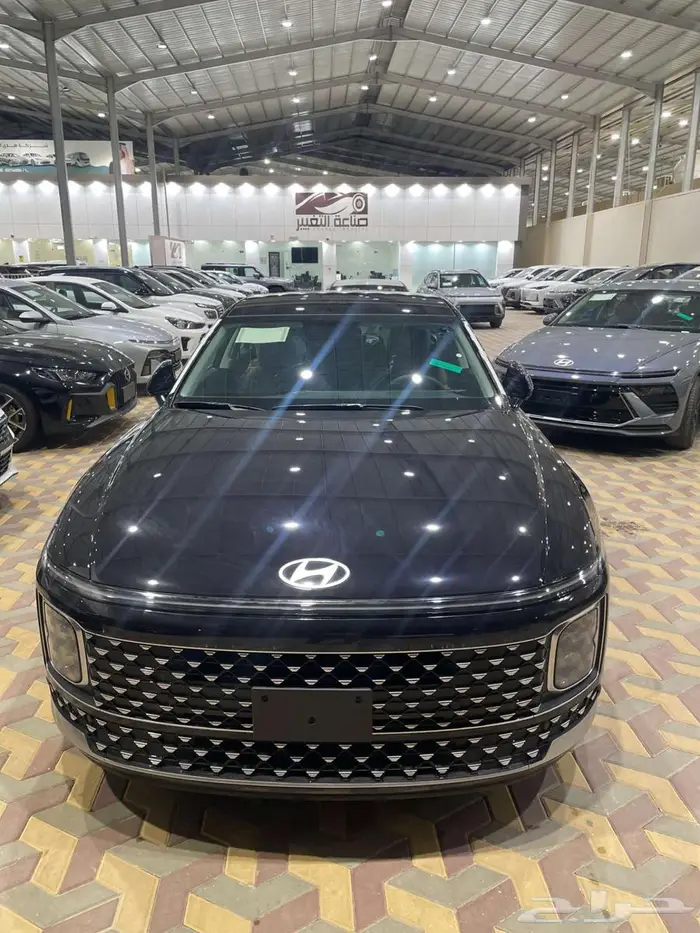 هيونداي ازيرا كلاسيك موديل 2025 بسعر 142600 بالضريبه 0