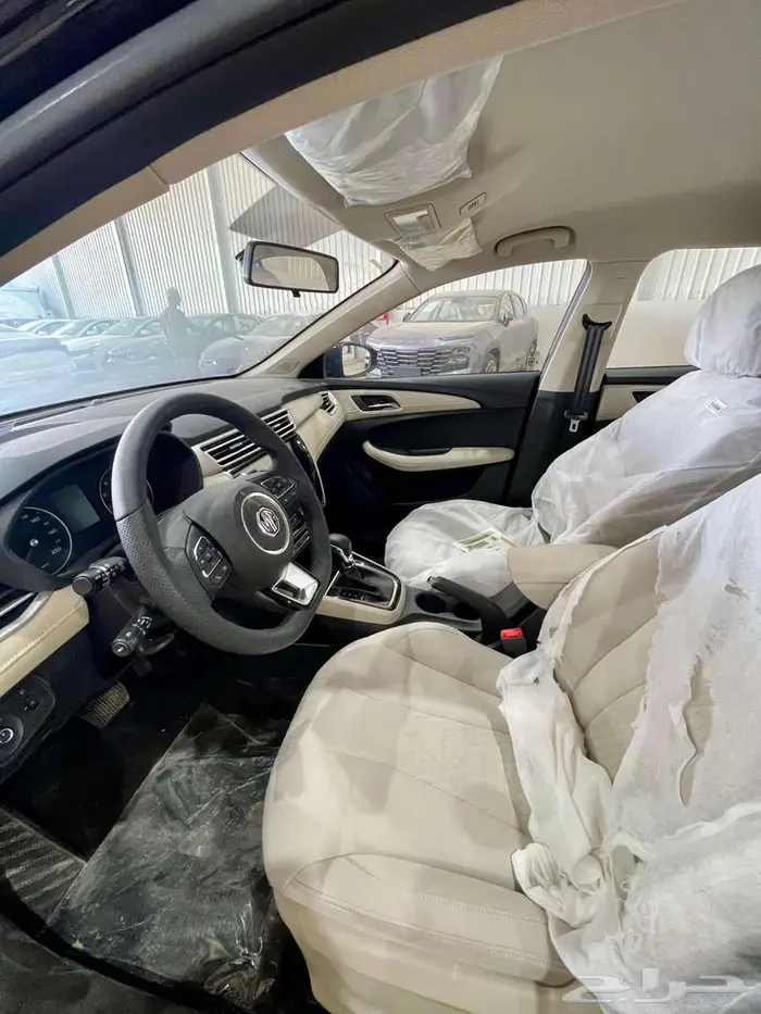 ام جي 5 استاندر 2025 4