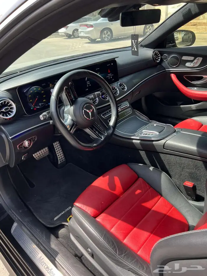 مرسيدس E200 COUPE 3