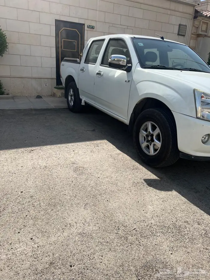 ايسوزو ديماكس للبيع 2