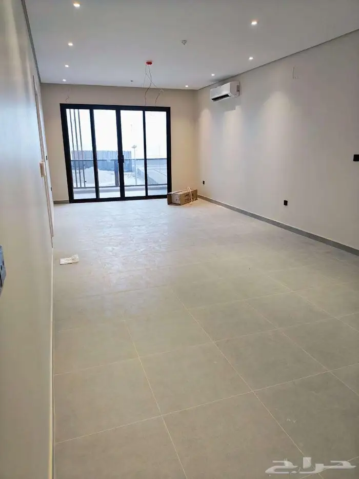 شقة فاخرة 5 غرف على البحر للإيجار حي الخزامي الخبر 3