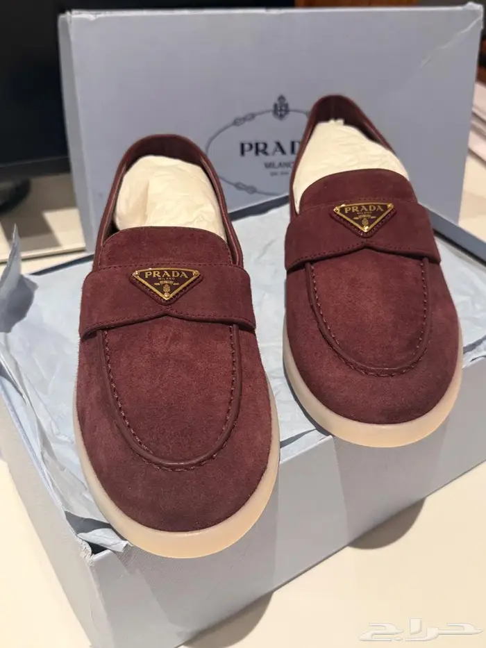 حذاء برادا نوع فلات 3