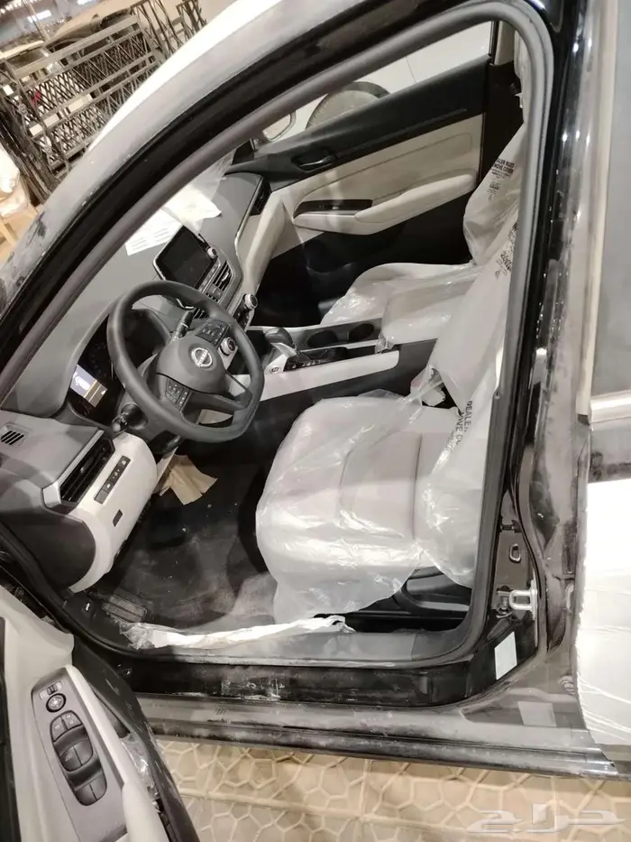 نيسان التيما ستاندر 2025 لون اسود ALTIMA 13