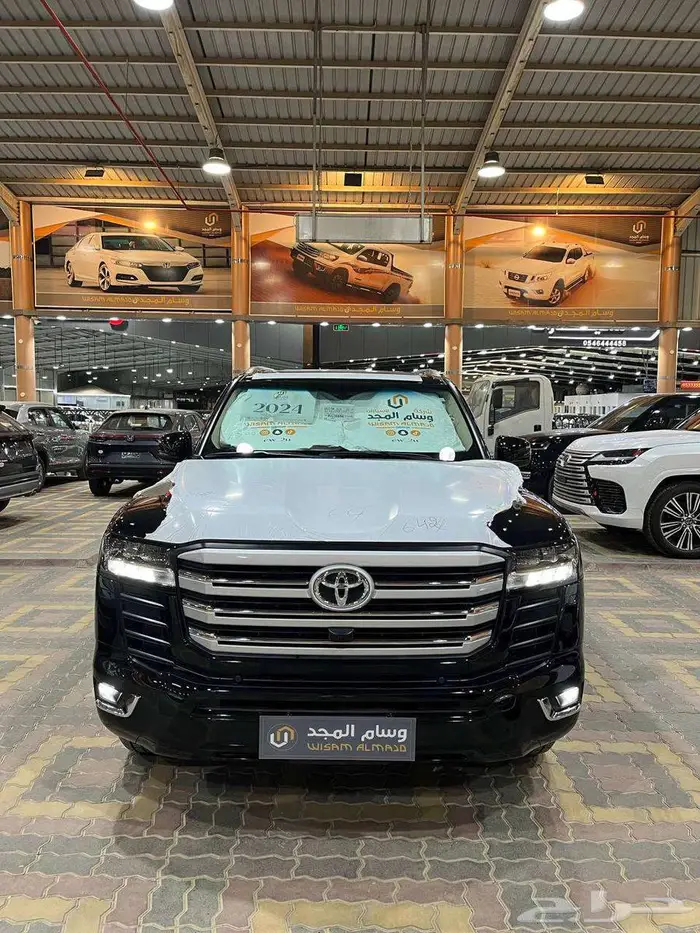 عرض خاص تويوتا لاندكروزر GXR L3 موديل 2024 بطاقه جمركيه 2