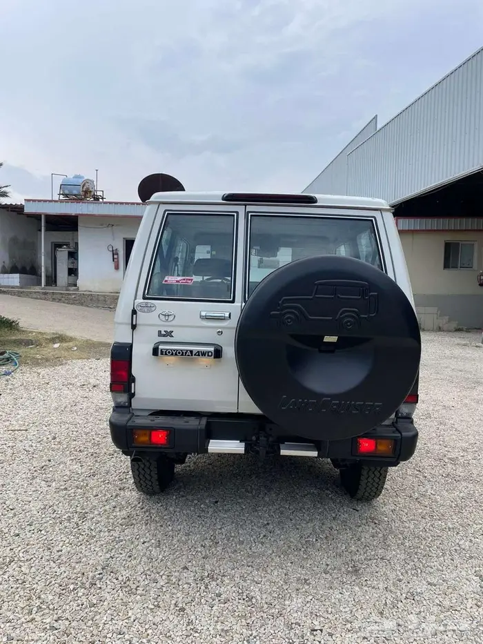 تويوتا مصندق ديلوكس سلق ونش ديزل اتوماتيك ابيض 2025 4