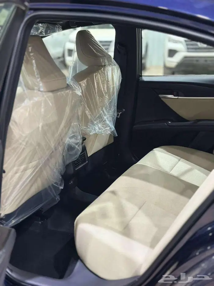 كامري LE بنزين موديل 2025 0