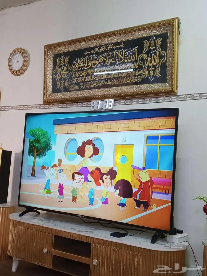 شاشه بلازما تلفزيون 65بوصه عاديه 0