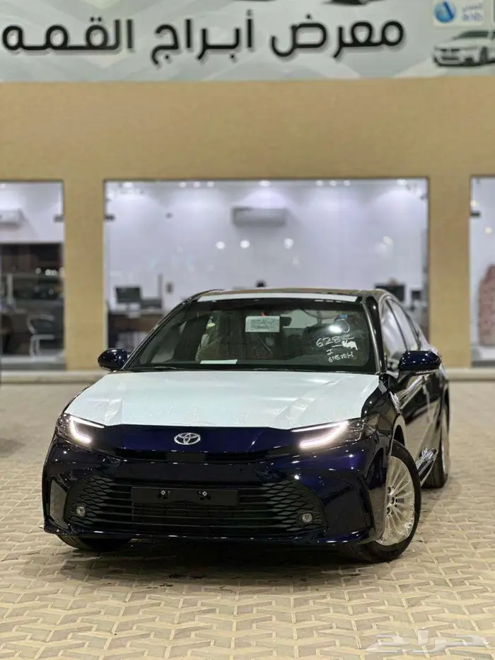 تويوتا كامري بنزين نص فل 2025 0