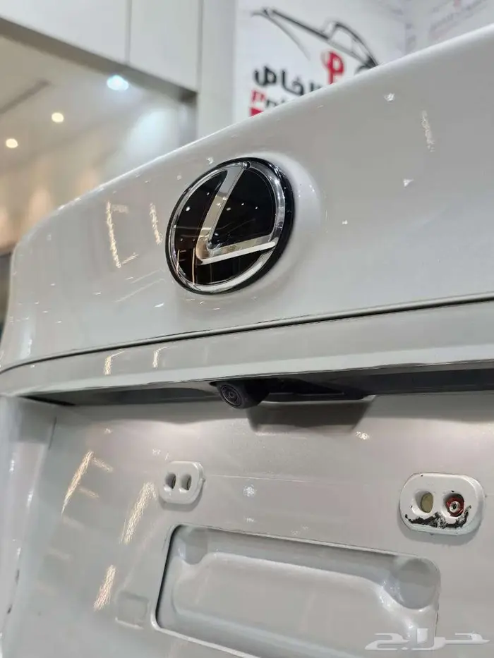 لكزس RC350 موديل 2022 18