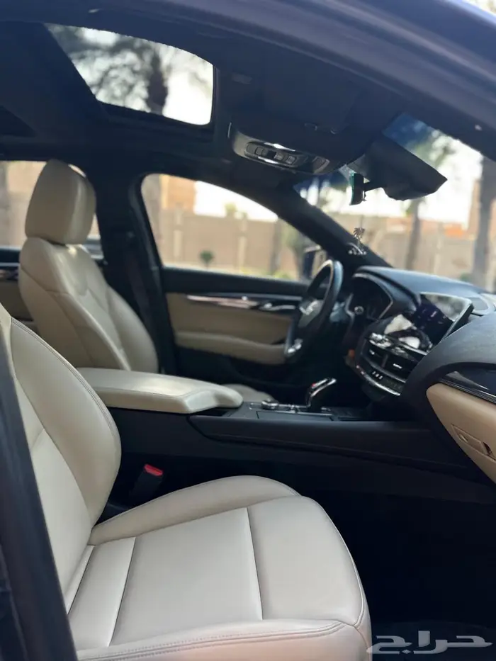 كاديلاك CT5 2020 15