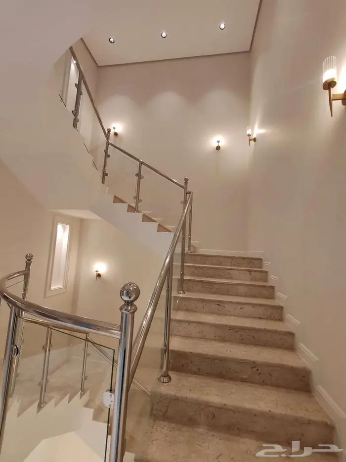 فيلا فاخره ثلاث ادوار 22