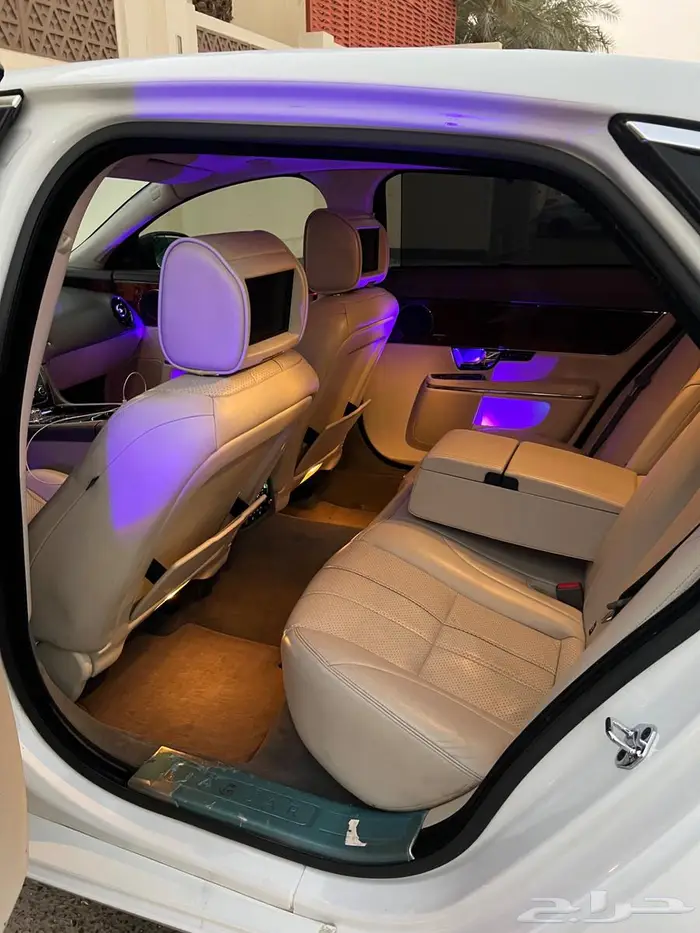 Jaguar XJL 2013 10