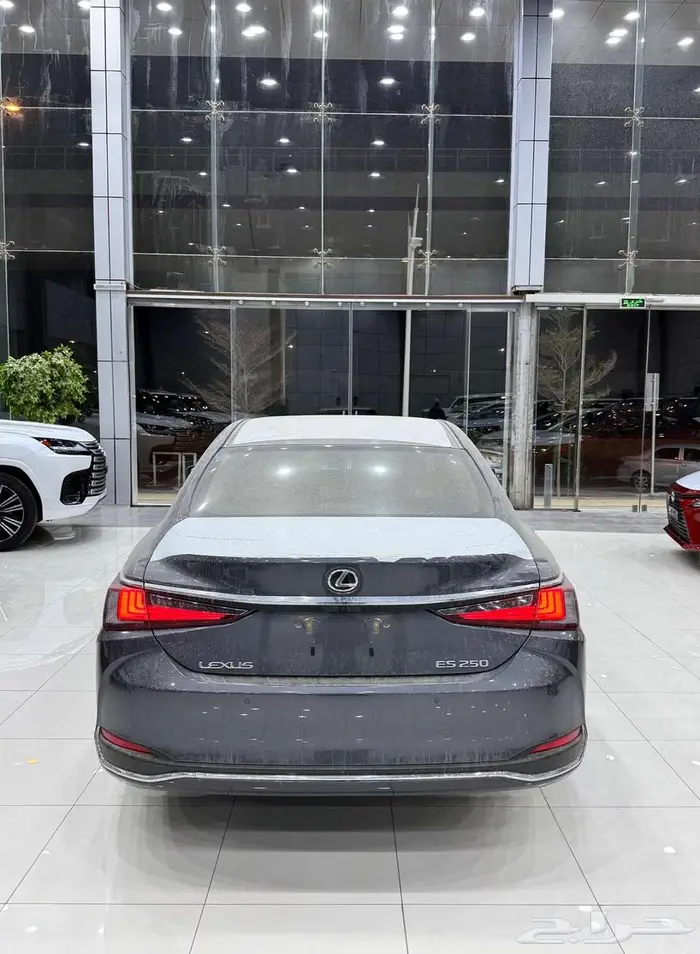 لكزس ( ES 250 AA ) موديل 2025 أقل الأسعار 6