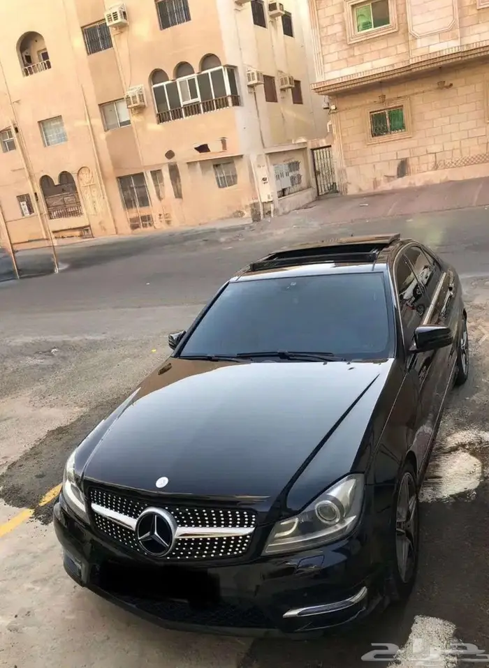 مرسيدس c200 موديل 2014 4