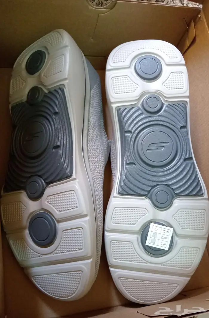 حذاء سكيتشرز جديدة مقاس 45 2