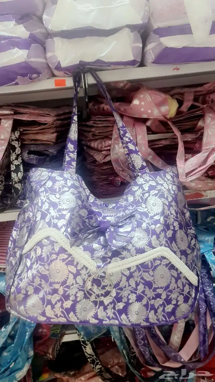 ب3ريال شنط نسائية جلد 1