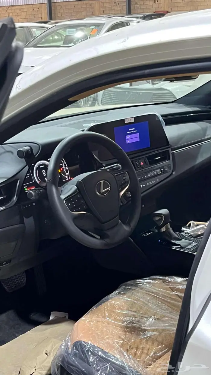 لكزس ES300 AH هايبرد 2025 - عرض بنك الجزيرة 23