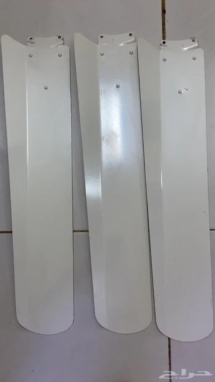 مروحة سقف سانيو بلمبه 3