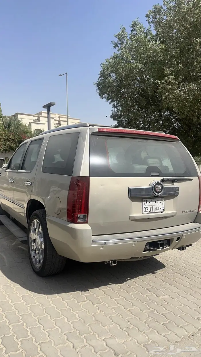 كاديلاك اسكاليد 5