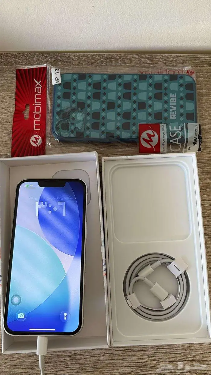 ايفون 13 128 جيجا ابيض البطارية 100 شبه جديد 1