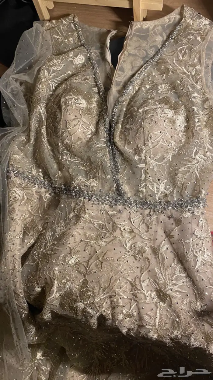 فستان واغراضه 0