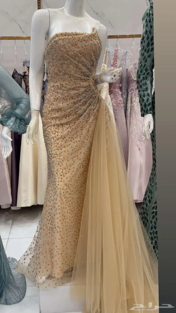 فساتين سهرة مستعملة لبس مره وحده 2