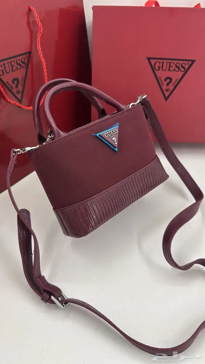 شنط جيس النسائية   GUESS Bags من ونر 0