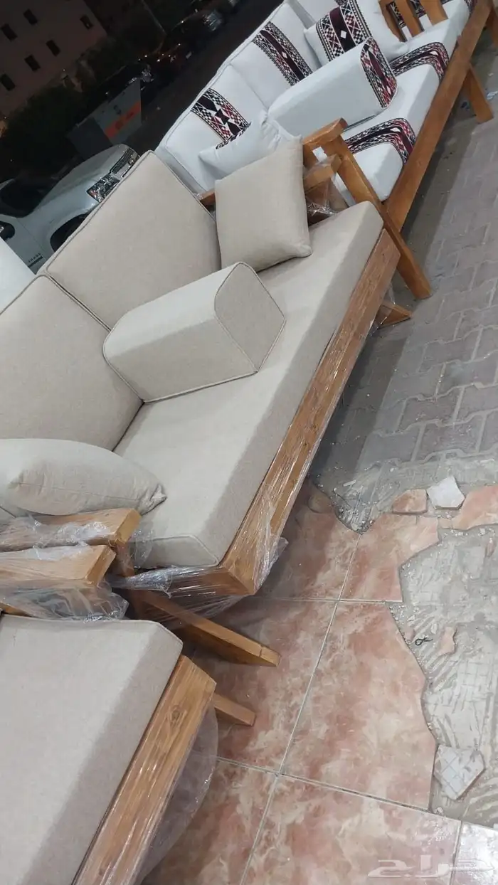 جلسات تراثيه جلسات للبر كراسي حديد. وخشب 6