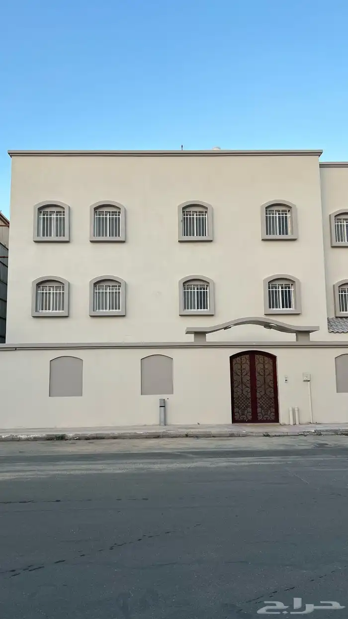 عمارة كاملة على شارعين للايجار السنوي 0