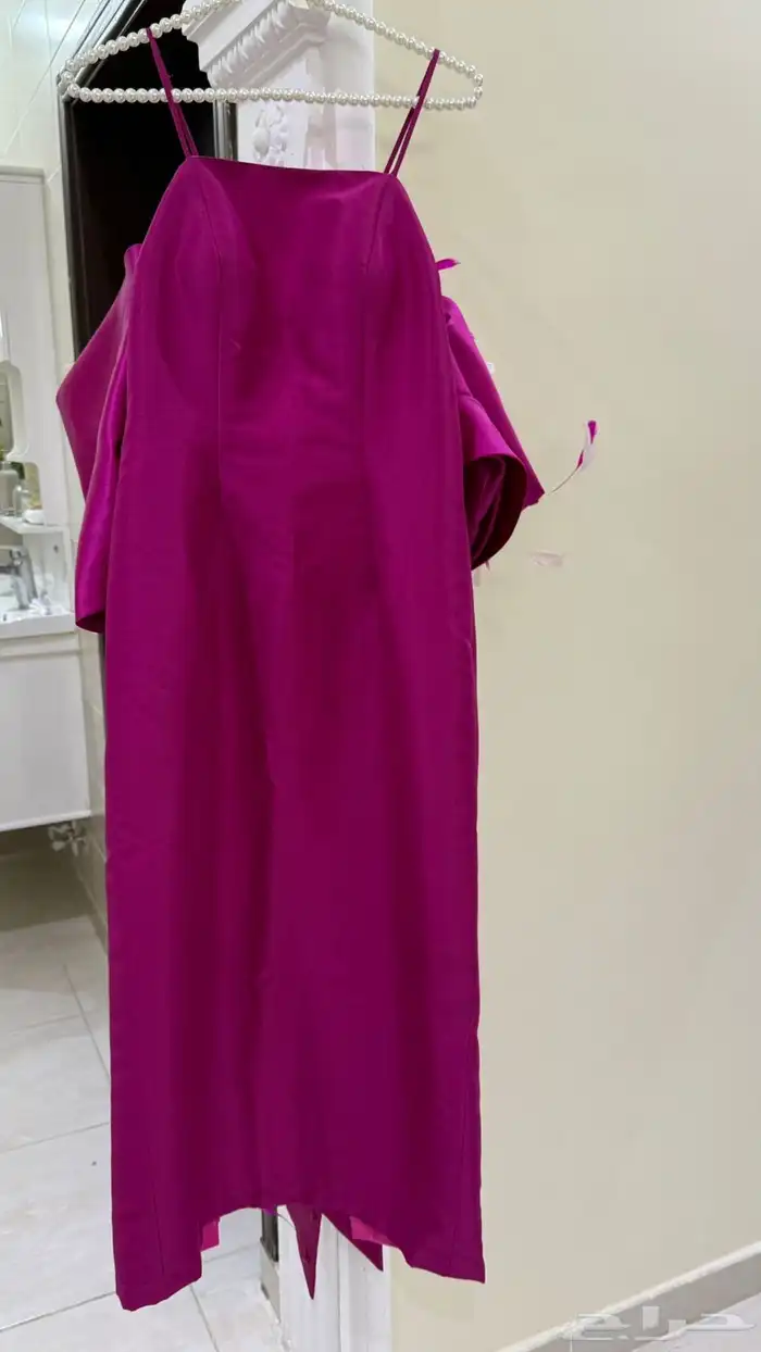 فستان ضيق فوشي غامق جدا فخم 1