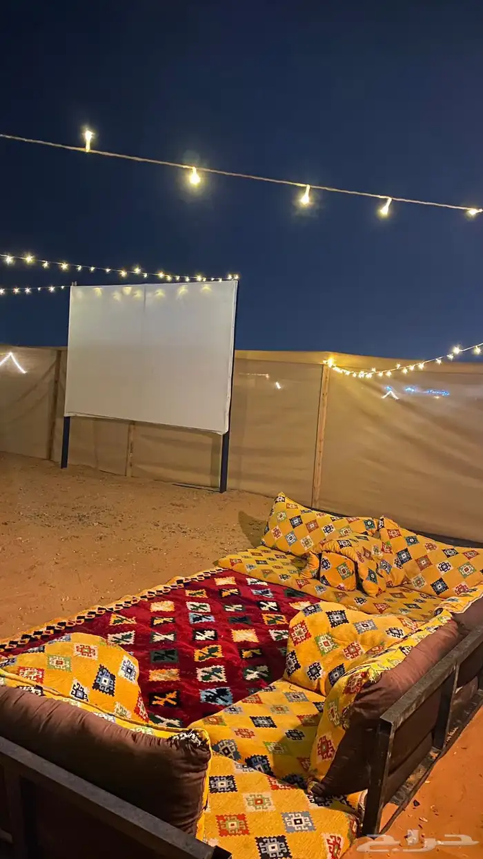 خيام الصخور بيوت شعر ملكي 17