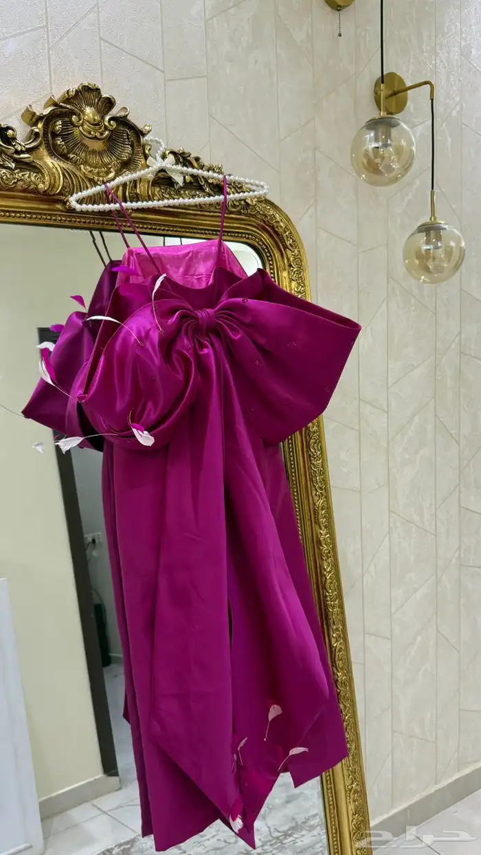 فستان ضيق فوشي غامق جدا فخم 0