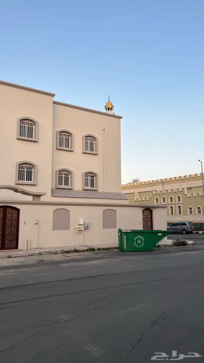 عمارة كاملة على شارعين للايجار السنوي 2