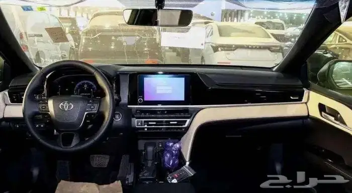 تويوتا-كامري-Eستاندر-بنزين-2025-سعودي-خليجي-تقسيط-بنوك 17