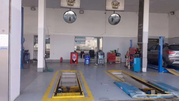 ورشة صيانة سيارات-للتقبيل 3