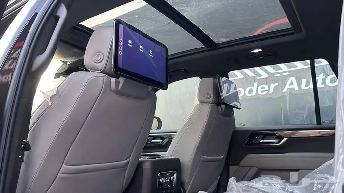 جي ام سي يوكن 2025 الفيشن لدى شركة عبدالمجيد الخضر للسيارات 10