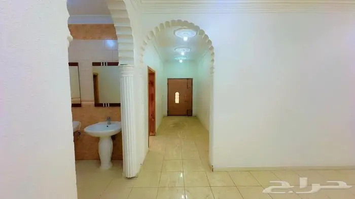 للبيع عمارة سكنية دورين وملحق في أبها حي الغدير 6