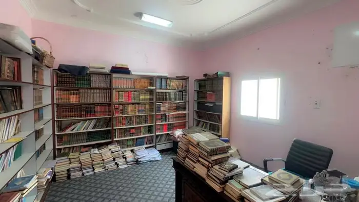 للبيع عمارة سكنية دورين وملحق في أبها حي الغدير 18