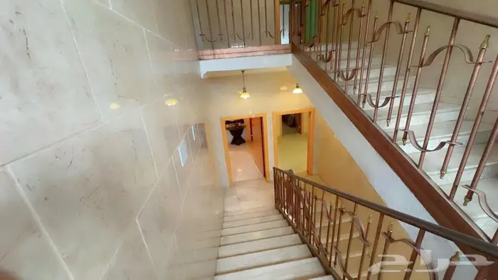 للبيع عمارة سكنية دورين وملحق في أبها حي الغدير 14