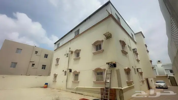 للبيع عمارة سكنية دورين وملحق في أبها حي الغدير 30